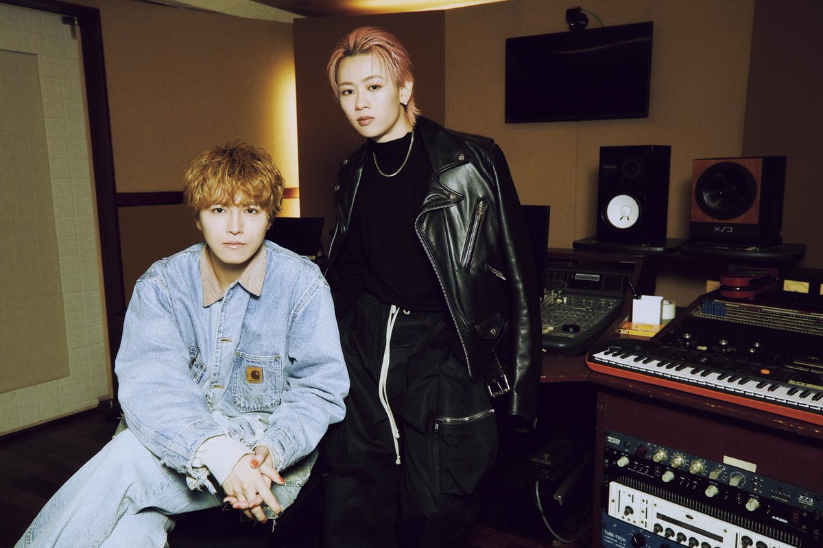 ◤#音楽誌MG NO.28 好評発売中！◢ 【PRESENT】 #超特急 #タカシ さん