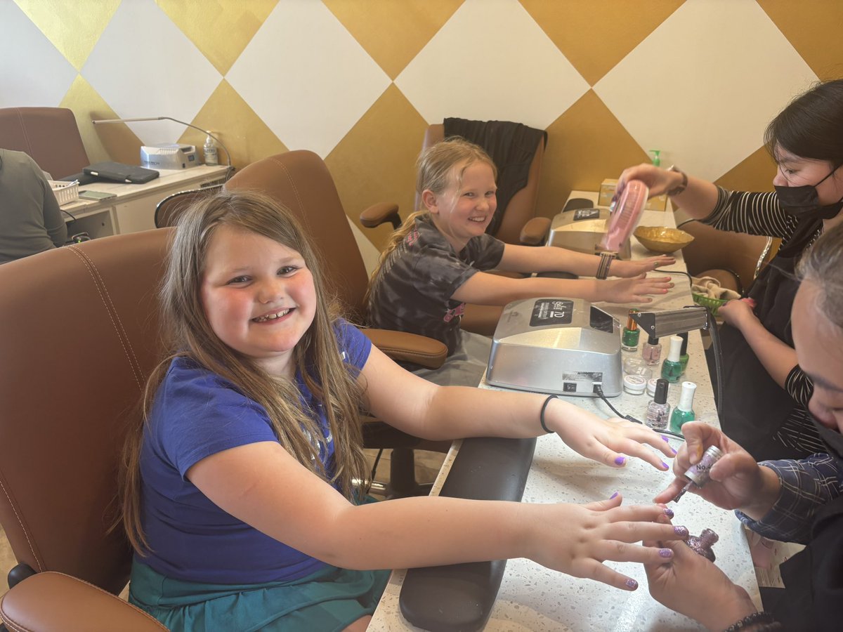 Black Bob Elementary tweet media