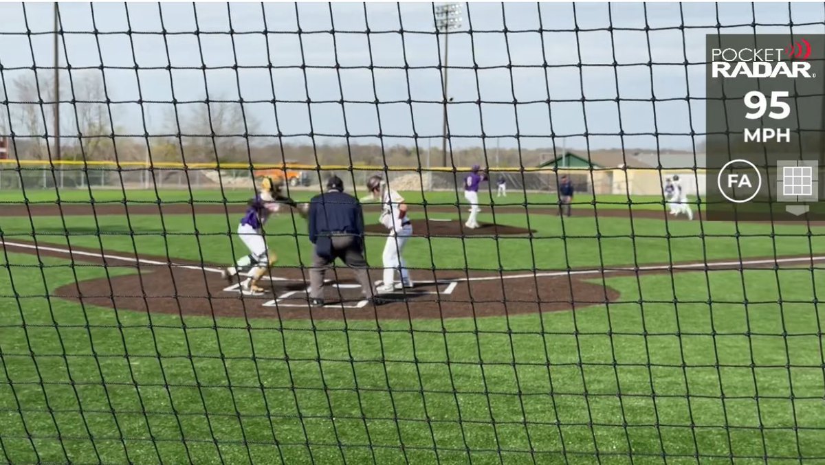 Diggle's Diamonds (@digglesdiamonds) on Twitter photo 🚨Wednesday Roundup is LIVE!🚨
And because it was such a wild day, I made this edition available for FREE99
Read it here: tinyurl.com/4nnrskr6
⚾️ Read the story about the photo of <a href="/VanhoutenKash/">Kash VanHouten</a> below
⚾️ Hear from <a href="/raider_ep/">East Peoria HS Baseball</a> OF <a href="/RMoody2026/">Roman Moody</a> about his walk-off against 🚨Wednesday Roundup is LIVE!🚨
And because it was such a wild day, I made this edition available for FREE99
Read it here: tinyurl.com/4nnrskr6
⚾️ Read the story about the photo of <a href="/VanhoutenKash/">Kash VanHouten</a> below
⚾️ Hear from <a href="/raider_ep/">East Peoria HS Baseball</a> OF <a href="/RMoody2026/">Roman Moody</a> about his walk-off against