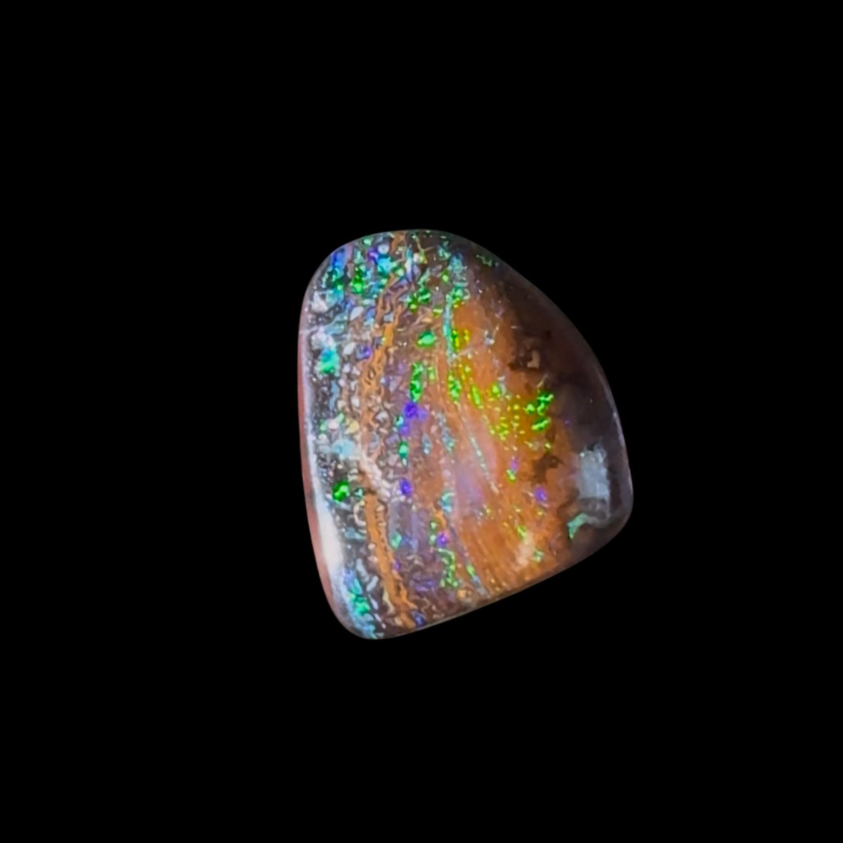 A masterpiece only nature could craft — behold the one-of-a-kind beauty of Australian opals. No two are ever the same.