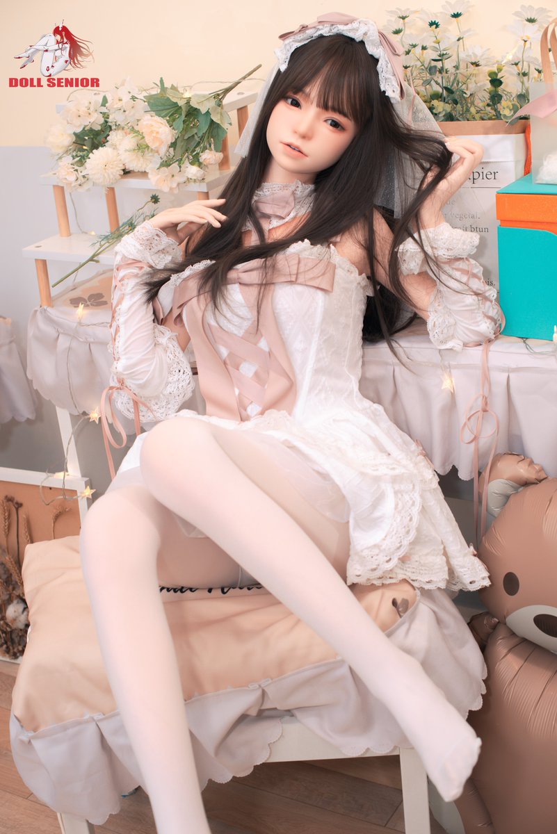 DollSenior's tweet photo. You make the air taste sweeter. Meixiao.
近づくと空気が甘くなります。你靠近的時候，空氣都變甜了。美咲。
#lovedoll #realdoll #实体娃娃 #アルドール #ラブドール #DollSenior #sexdoll #Siliconedoll #矽胶娃娃 #娃娃學姐 #sexy #waifu #ヒューマノイド写真 #sextoy #adulttoys https://t.co/oSSq8QJnWf