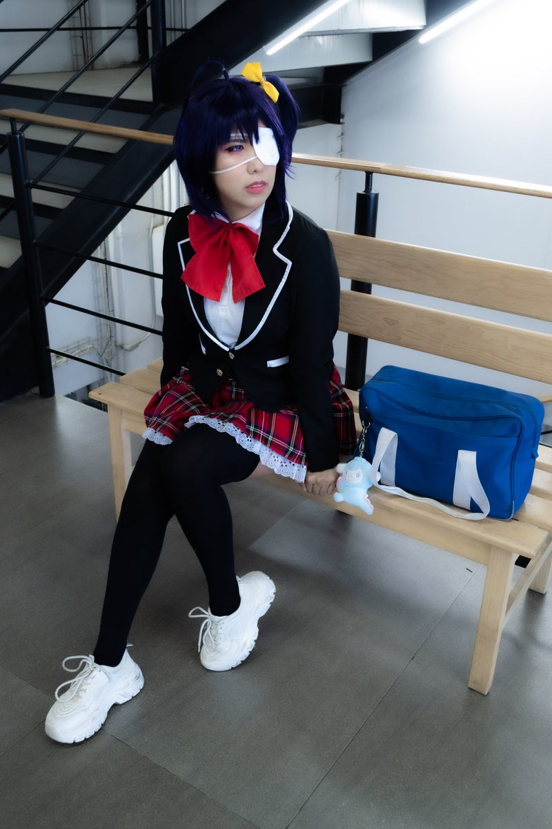 TaiyoDCosp's tweet photo. Siempre elijo personajes super #extrovertidos para hacerles #cosplay cuando en realidad yo soy todo lo contrario 🥹 me siento muy impotente por no poder transmitir toda la emoción del personaje ~
Que les parece? Conocen a esta waifu?
Y, estem...No, no es de #Another xddd https://t.co/hRntWSPEJp
