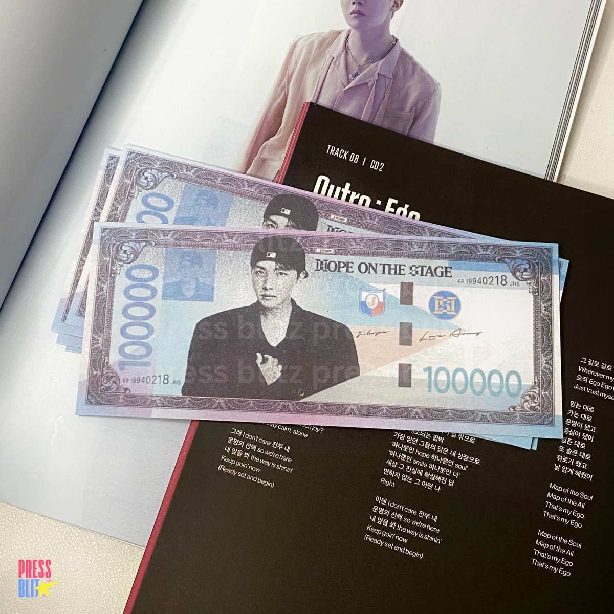 loveforynk's tweet photo. didn’t get your hands on Hobi’s peso bill confetti? now’s your chance!

we’re giving away (2) official album photocards of jin &amp; hobi (2SEOK) to lucky buyers— just order from us to join!

J-HOPE Peso Bill Confetti (Replica)
HOPE ON THE STAGE in MANILA 

(1/3) https://t.co/0jWPX5Blue