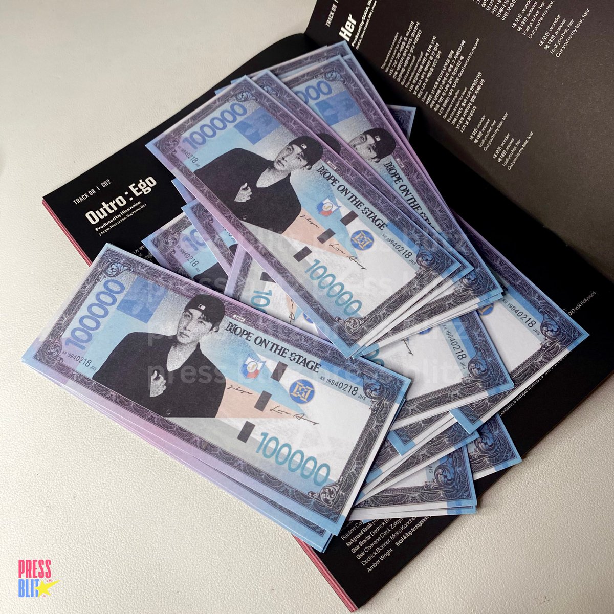 loveforynk's tweet photo. didn’t get your hands on Hobi’s peso bill confetti? now’s your chance!

we’re giving away (2) official album photocards of jin &amp; hobi (2SEOK) to lucky buyers— just order from us to join!

J-HOPE Peso Bill Confetti (Replica)
HOPE ON THE STAGE in MANILA 

(1/3) https://t.co/0jWPX5Blue