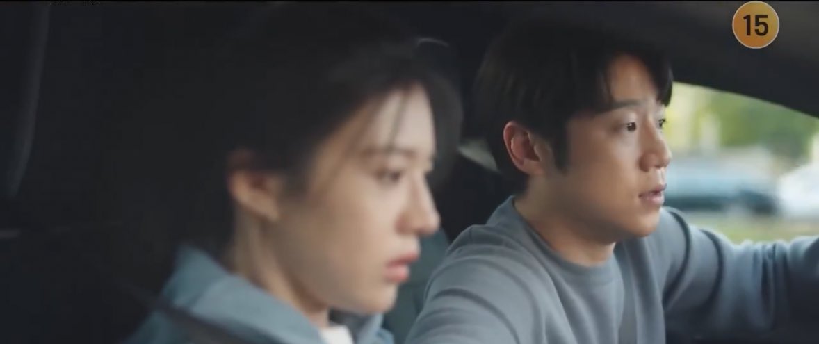 kdramadaisy's tweet photo. she just fell harder https://t.co/U9y3oaLKM4