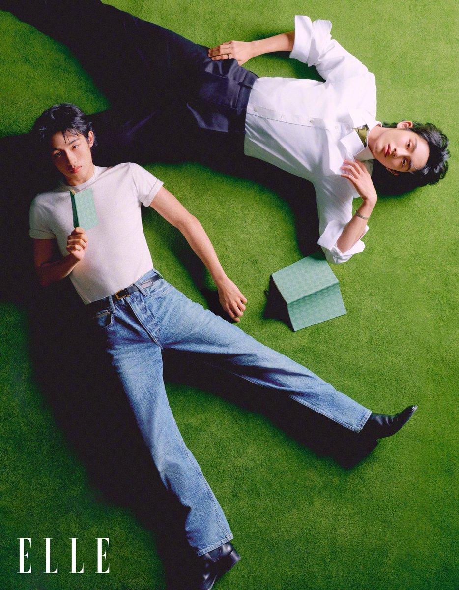 몸왤케처못생기게나옴 이게최선이야?