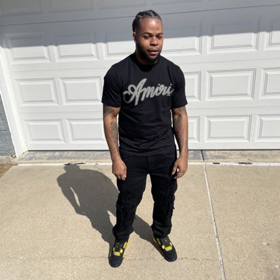 DMoneyy_083's tweet photo. #NewProfilePic https://t.co/9XUZg25E4B
