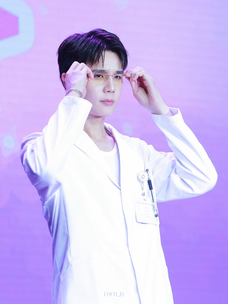 coco_nwh's tweet photo. 250412💜
@jimmyyjp_ 
Dr.Jimmy👓👨‍⚕️
#jimmyyjp 
 #JimmyFMinChongqing https://t.co/rYujd8gXLK