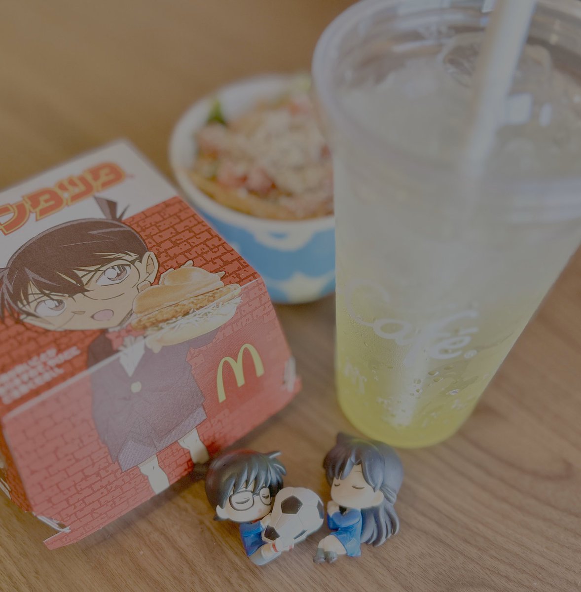 今日のお昼はタツタ〜🍔🎶
マックフィズ頼んだけど、コナンくんと蘭ちゃんのドリンクカップじゃなかった残念🫨