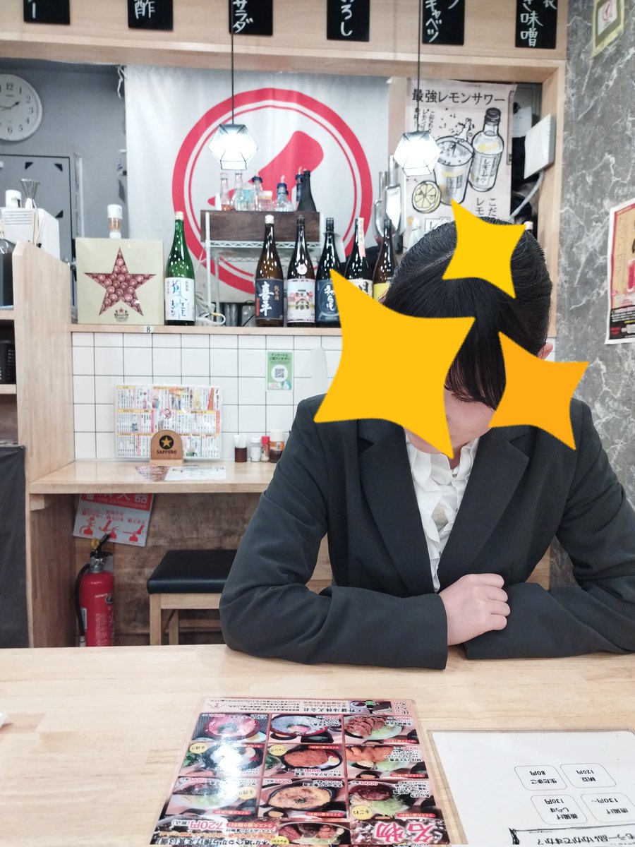 娘のスカラネット手続き完了に近づいてきた！
途中で「もうやめる」「ムリ」「なんで私がやらなきゃいけないの😡」と散々に言われるも
なんとかリモートで作文を書かせて。あとはコピーと調査書の提出だ！ほんと手のかかる過保護娘だ💦