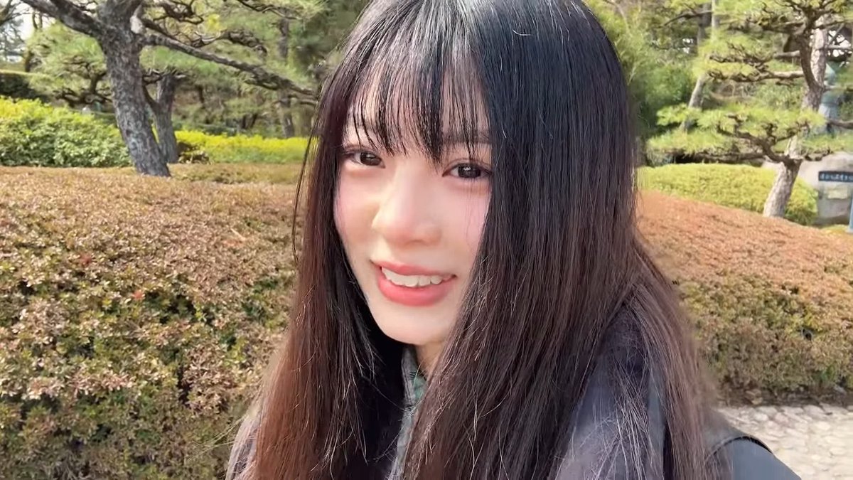 櫻坂四期生 稲熊ひなちゃん(19) ・櫻坂初の愛知県出身 ・階段の上り