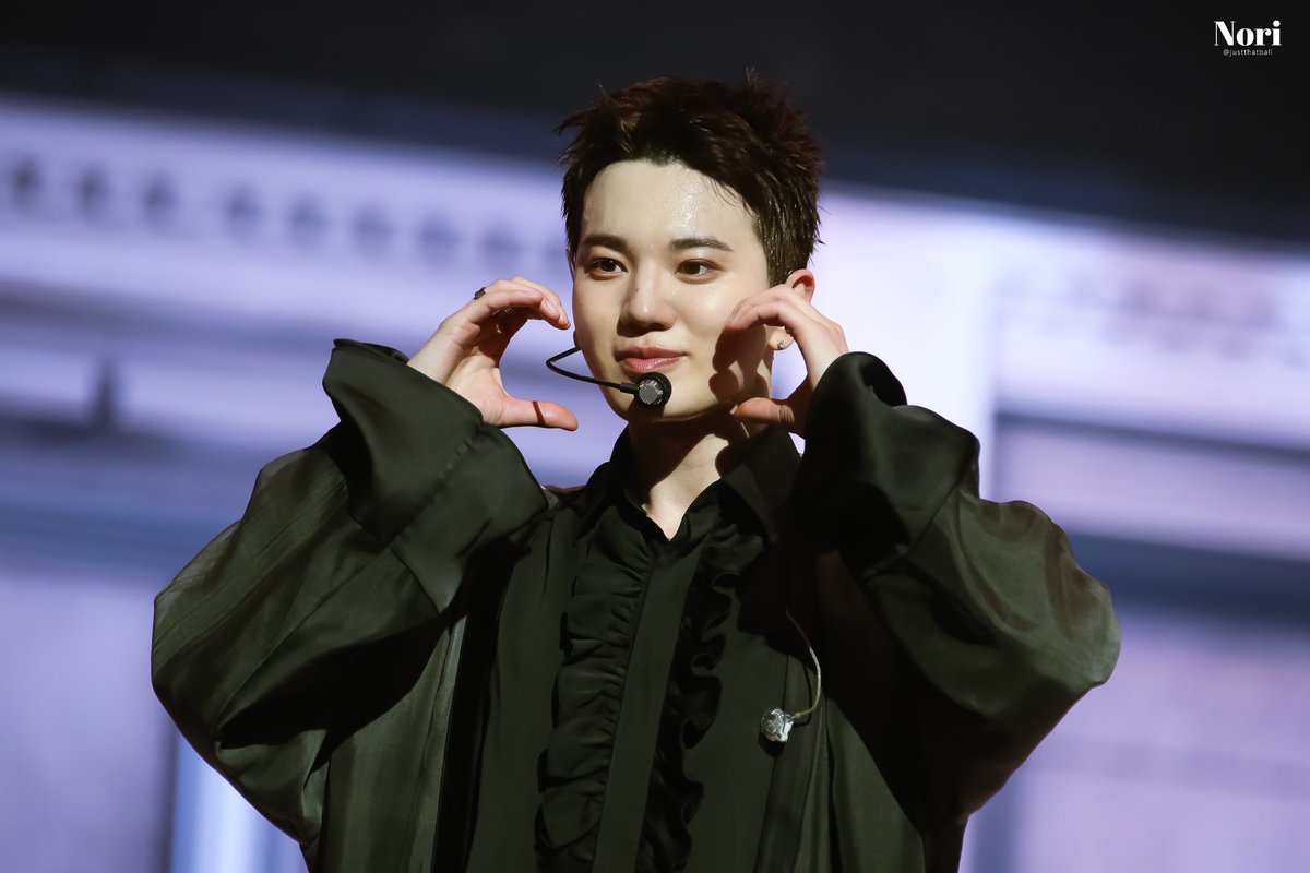 justthatball's tweet photo. 20250412
INFINITE LIMITED EDITION ENCORE 
DAY 1

흘린 땀방울 만큼 쫑이 앞에 꽃길만 가득하길❤

#인피니트 #INFINITE 
#리미티드에디션앵콜콘 #리미티드에디션 #LIMITED_EDITION 
#이성종 #LEESEONGJONG https://t.co/hNrkKIoTBr