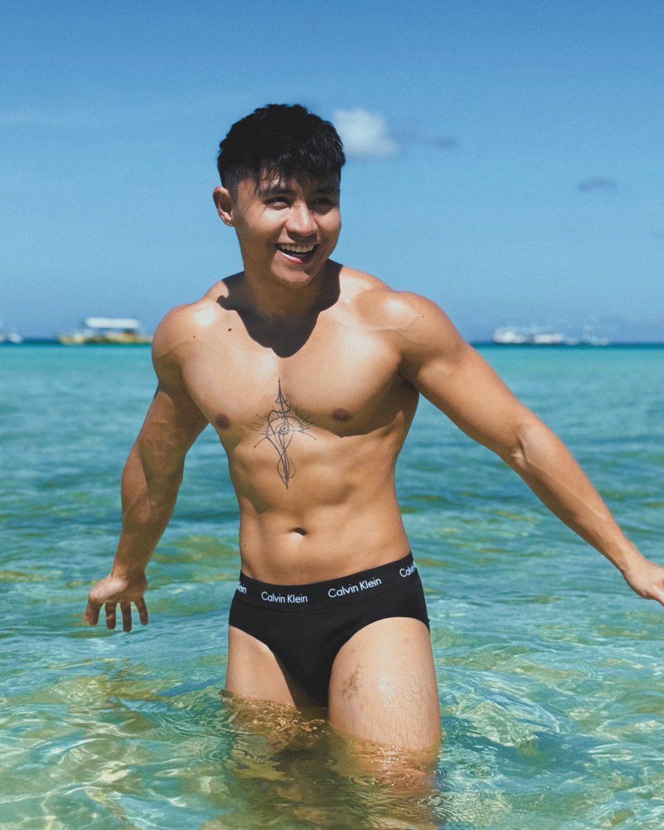 give me that sunlight! ☀️🏝️