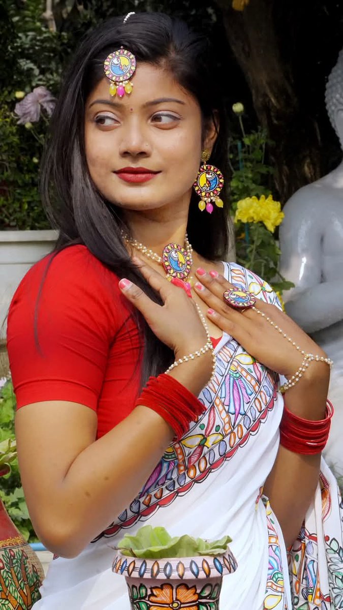 mithilakritihub's tweet photo. Handcrafted jewelry set with handmade mithila painting design.
Beautiful attractive set for women & girls.Can be worn on any occasion. Designed to match with all traditional Indian wear.
#earrings #necklaceset #jewelleryset #artoninstagram #artofmithila #handmadeart #mithilaart https://t.co/FmC1w0krb4