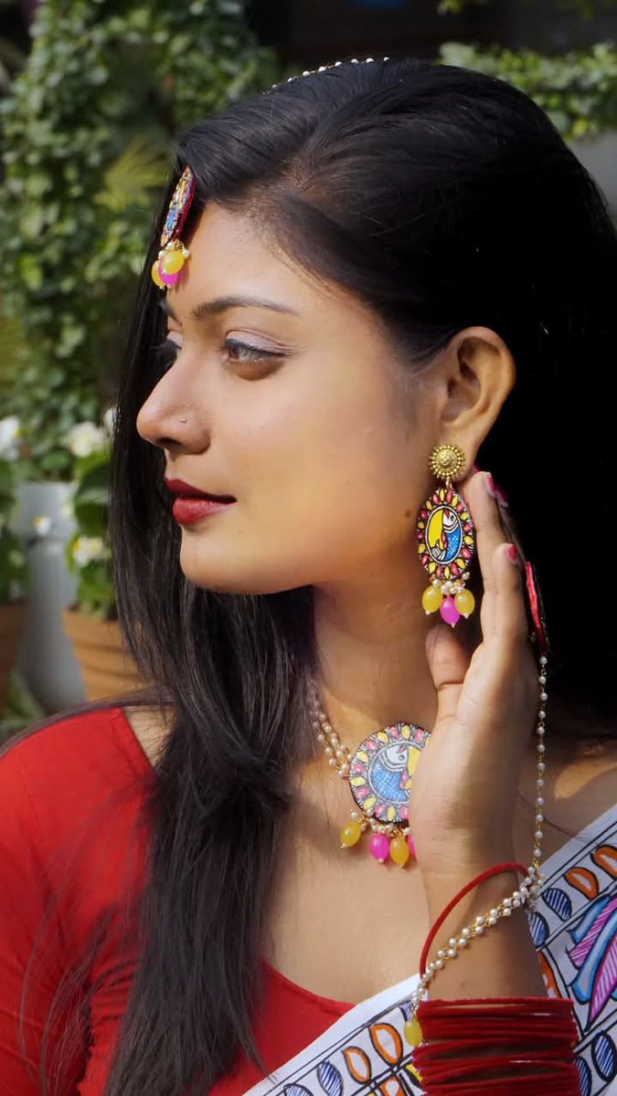 mithilakritihub's tweet photo. Handcrafted jewelry set with handmade mithila painting design.
Beautiful attractive set for women & girls.Can be worn on any occasion. Designed to match with all traditional Indian wear.
#earrings #necklaceset #jewelleryset #artoninstagram #artofmithila #handmadeart #mithilaart https://t.co/FmC1w0krb4