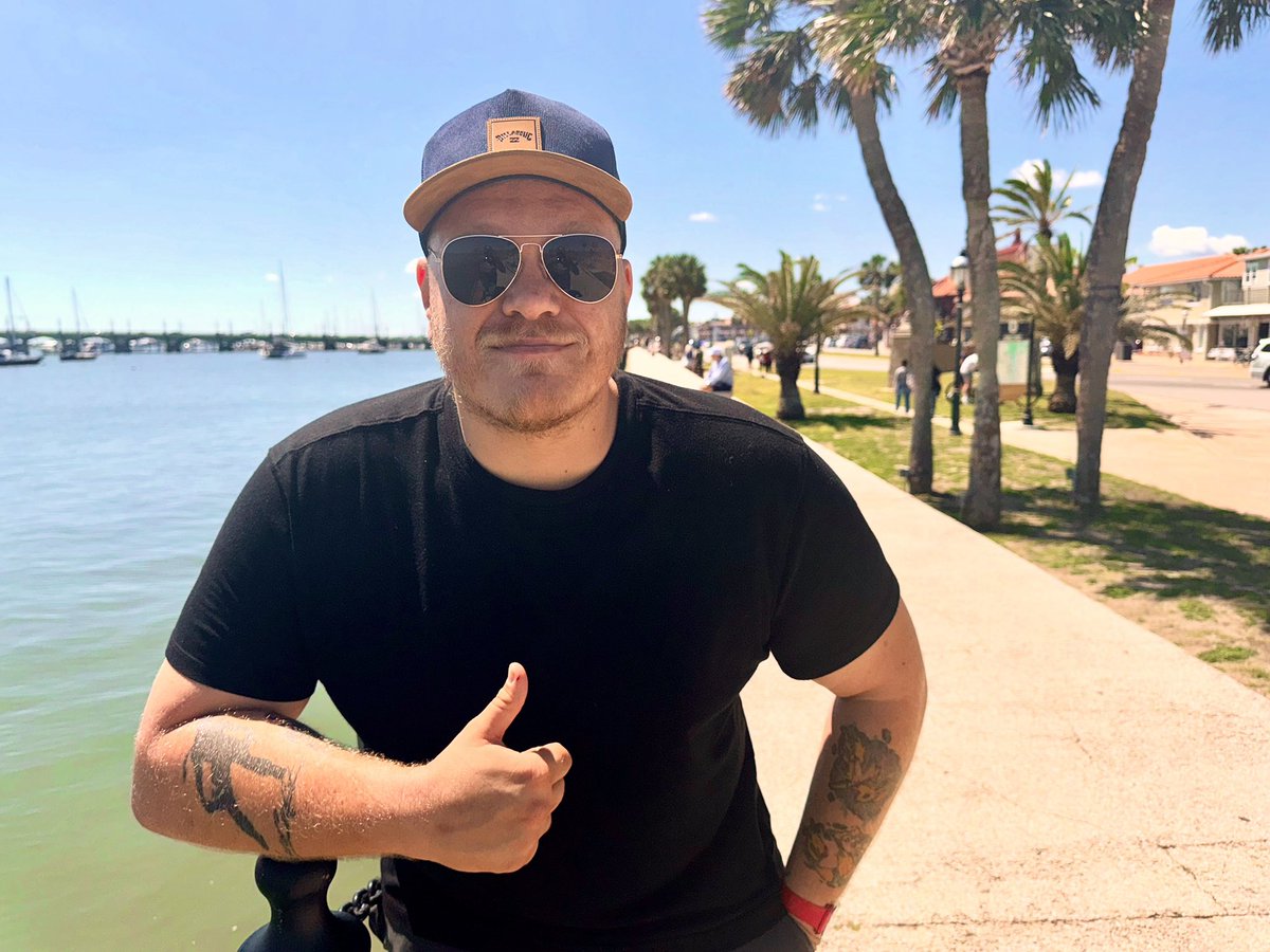 MattyTweets's tweet image. #POV you’re the #PosterBoy for the #FloridaBoys ☀️🌴