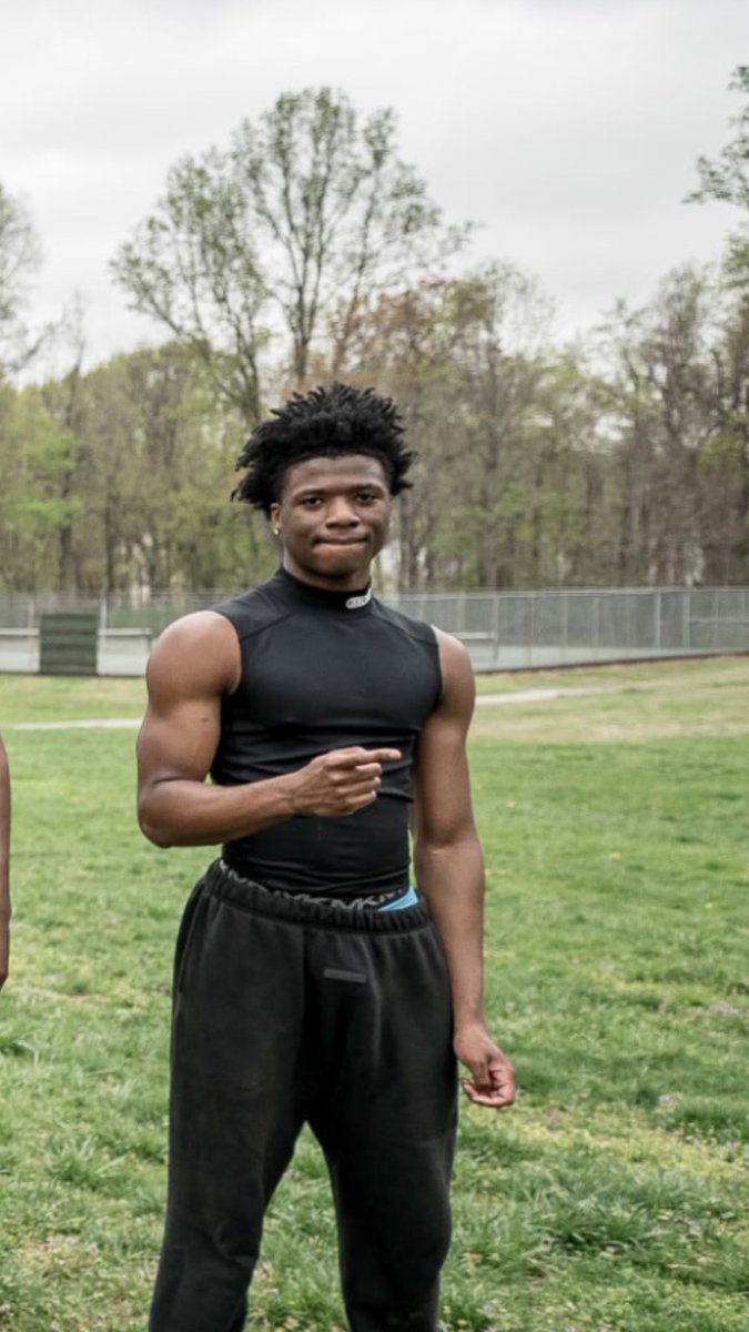 TwinShamar2's tweet image. First 2 minutes tell you everything you need to know. Physical, fast, and locked in!!
C/O 26 173lb 6’0
hudl.com/v/2RGF8p