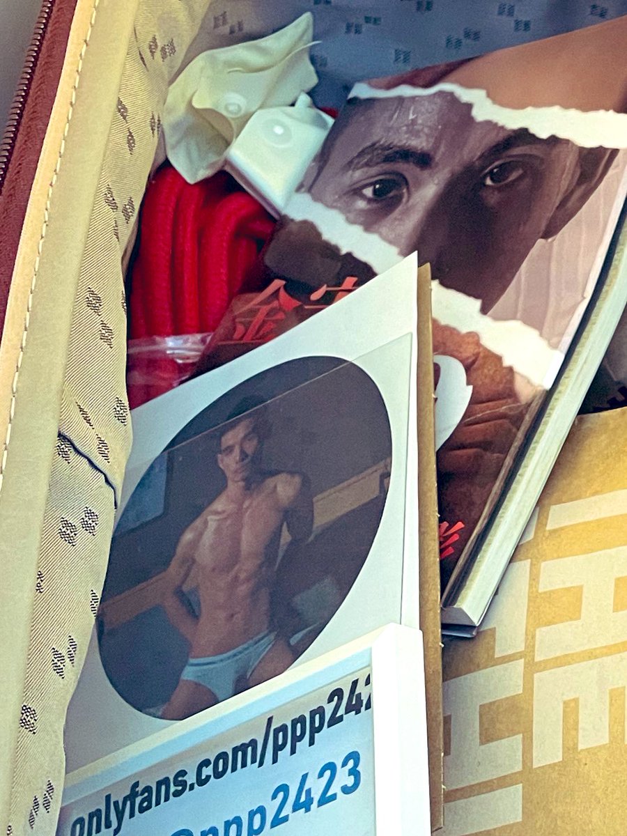 那些道具還在
不知道辣個男人會不會也回來。

#辣個男人 #回來