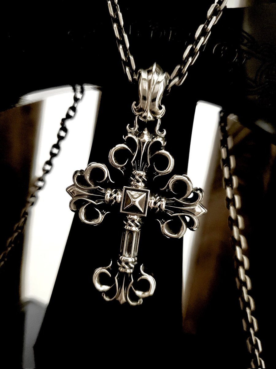 loverollrock's tweet photo. 【 Deal Design 】
＊395164＊
［DiscoveryCross-M ］
 
#佐賀アクセサリー
#九州アクセサリー
#福岡 #熊本 #長崎 #大分
#dealer

Buying ‼︎ Ms.BKD ‼︎

#domestic
#brand
#traditional
#classic

+ at STARGARDEN +

#lily
#studs 
#stelae
#column
#pendant

+ thanks +

#DealDesign https://t.co/Fb0ZJqhXcU