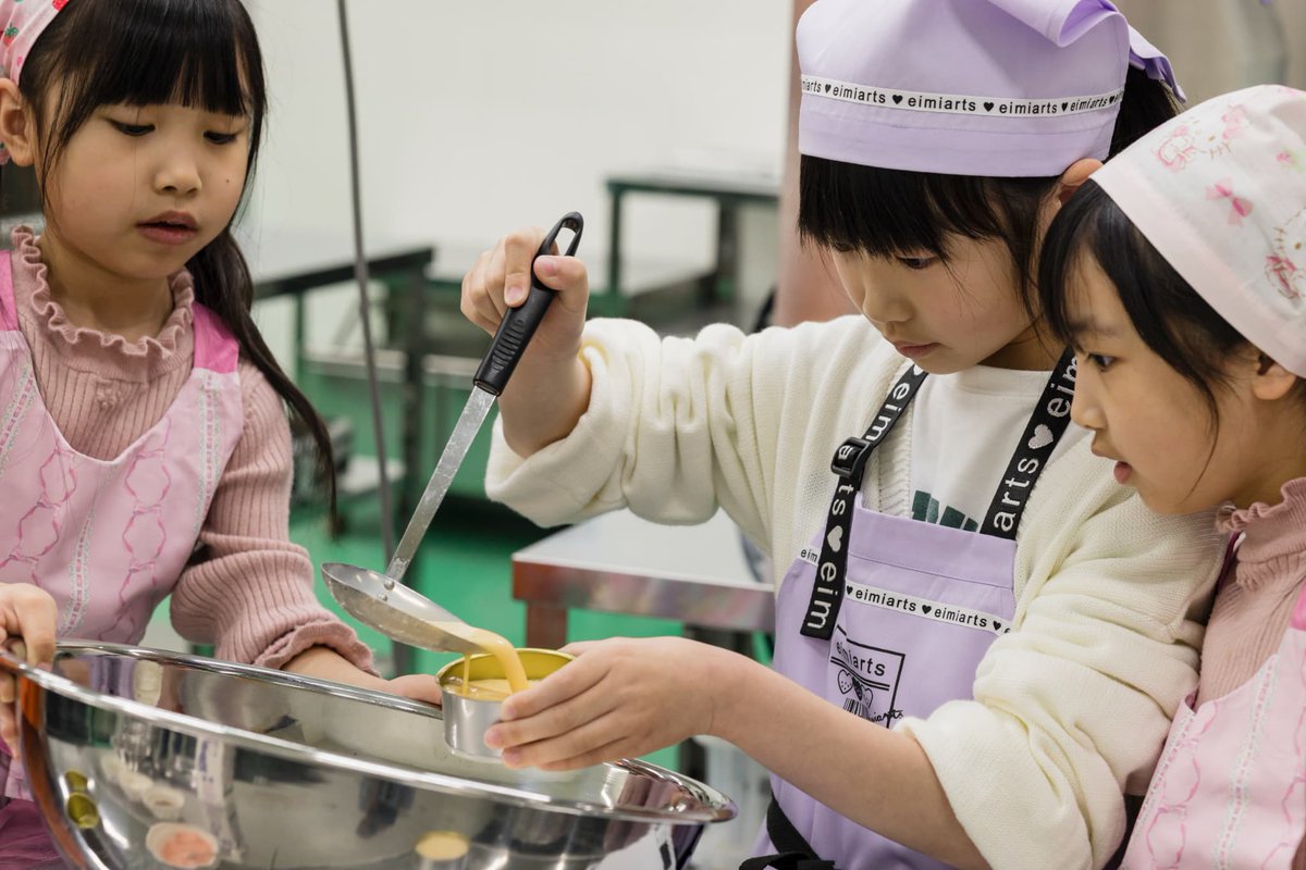 Ainas_Awaji's tweet photo. 缶詰作り体験に新しいプランが登場しました！ 淡路島プリン缶詰作り体験 淡路島の牛乳を使用したプランとなっています。 本格設備で、まったく新しい製造体験を提供します！ #淡路島 #体験 #缶詰 #手作り #プリン #アイナス

https://t.co/MExIoDU0fJ https://t.co/niHsD47FZ1