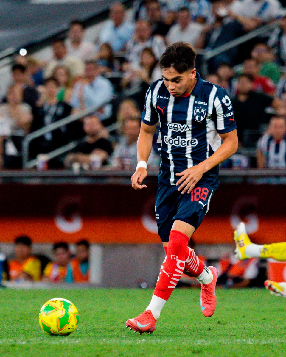 Rayados's tweet photo. Joaquín Moxica.👊🏼¡Nuestro canterano luchando con todo!💪🏼

¡A seguir trabajando, Moxi!🗣️🇫🇮 https://t.co/RQAN2M23LI