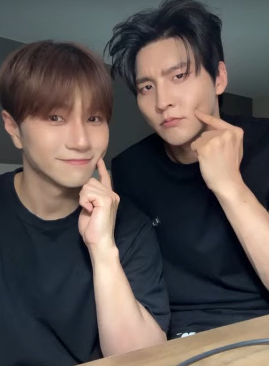 suing__0's tweet photo. 이쁘당!!!! https://t.co/uKVFheUwsW
