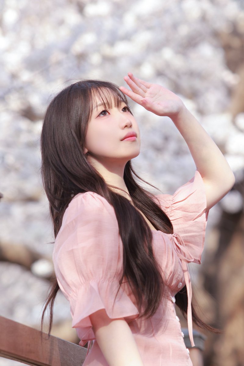 03.29 8am 🎀
📷 <a href="/cos_cchun/">동 춘</a>