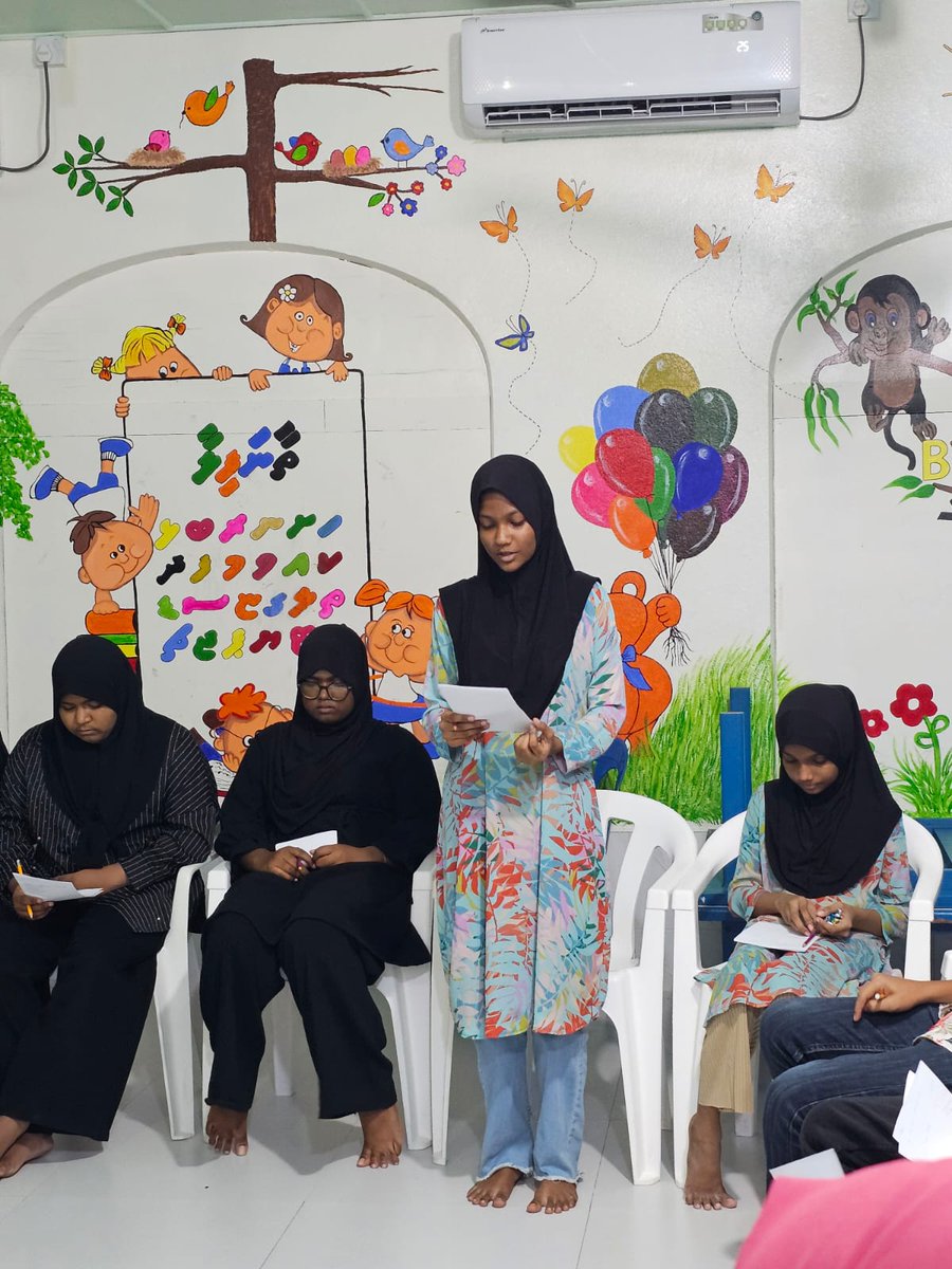 ncsgovmv's tweet image. Jobseeker Information program and a Personal Development program was successfully held in F. Biledhoo for the youth community, offering career development opportunities.

@MoHEmv 
@MEERYProject 

#outreachprograms #CommunityEmpowerment #BiledhooCouncil