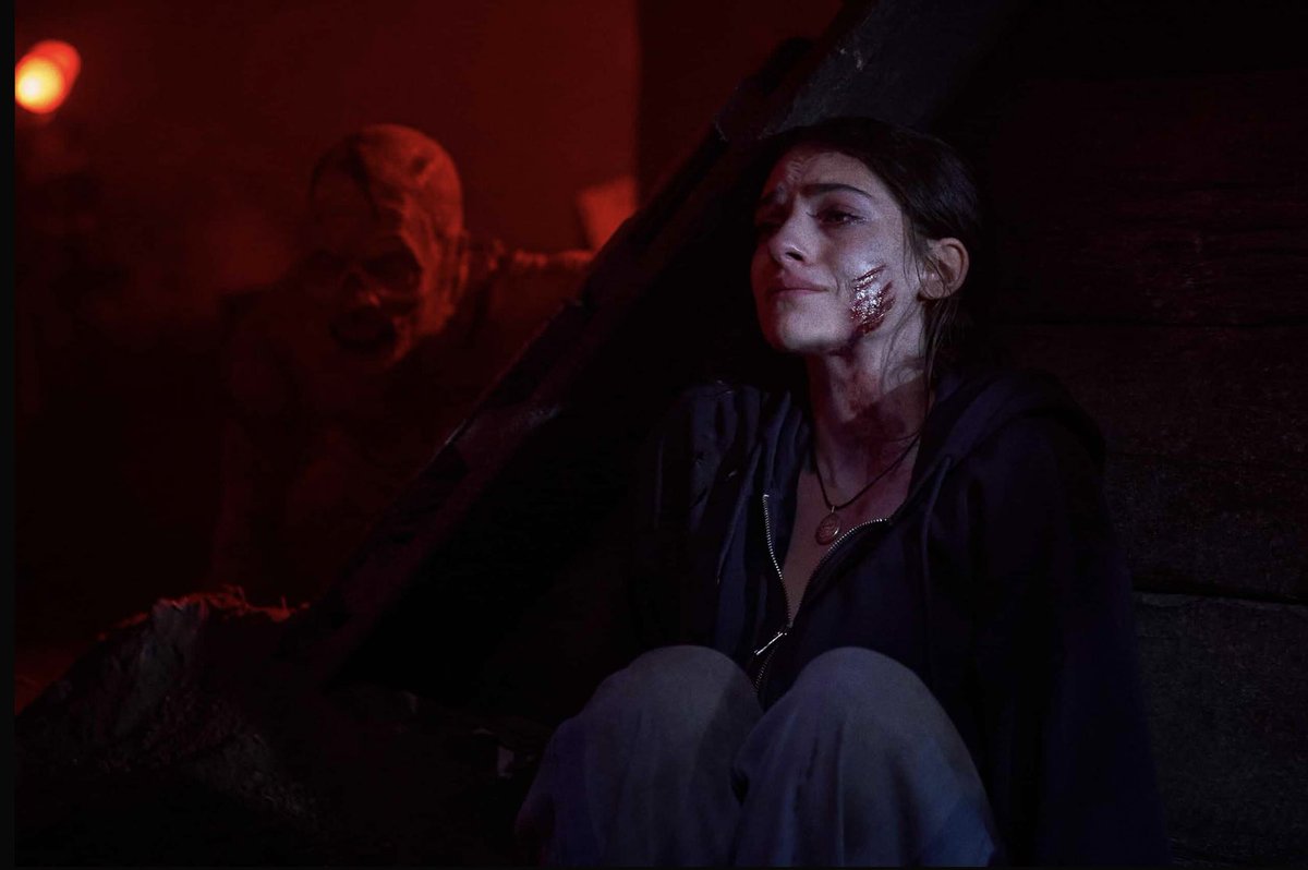 Lulamaybelle's tweet image. #UntilDawnMovie is 1 of the most delightfully ingenious horror films of the year, doubling as a love letter to the genre. It slays all day, or rather, all night long. Thrills &amp;amp; kills galore! A crowd-pleaser with well-crafted scares, sneaking in some sincerity through the backdoor