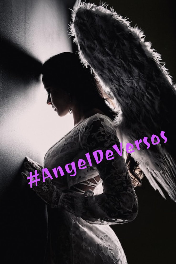 Soy aquella mujer que siempre tuvo la esperanza de tener un lugar en tu corazón.

#ÁngelDeVersos