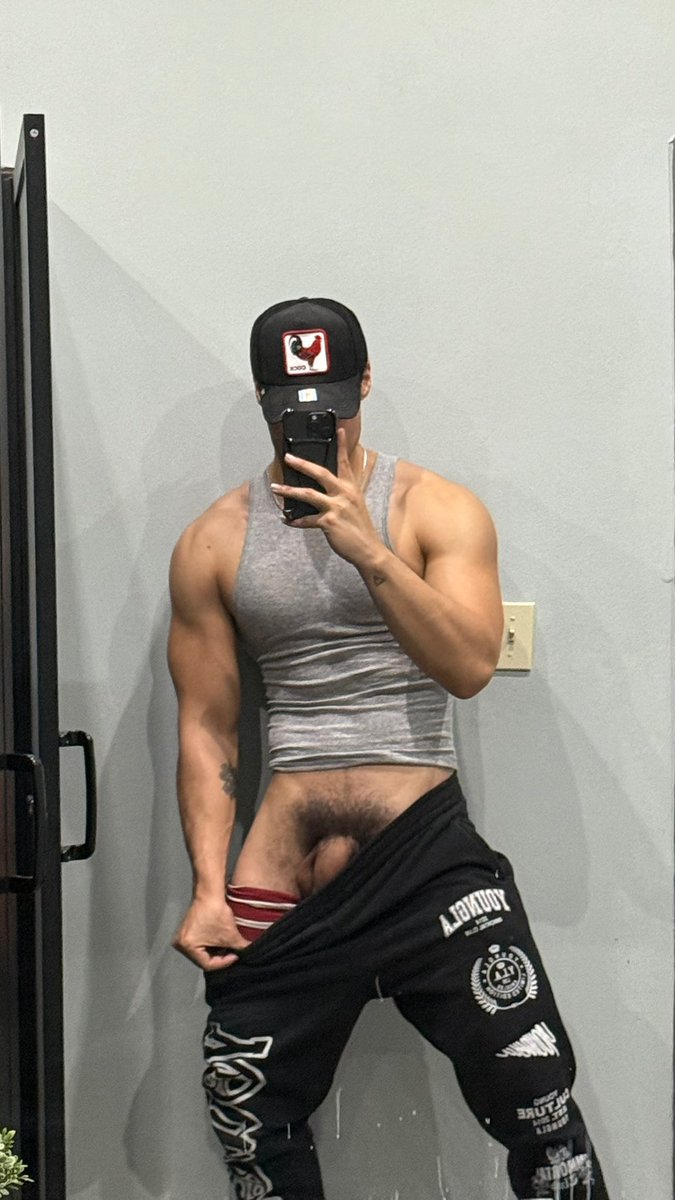 Wataa

onlyfans.com/belikong777