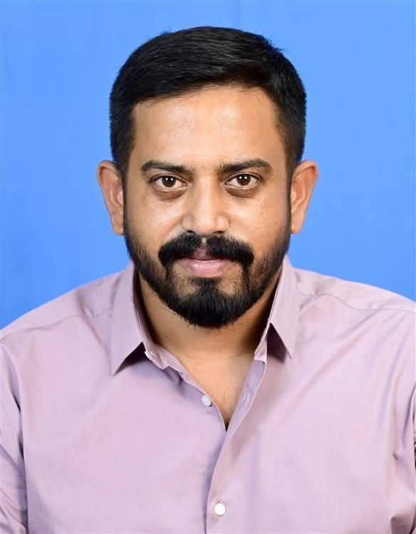 MPjajpur2024's tweet photo. ଧର୍ମଶାଳାର ମାନ୍ୟବର ବିଧାୟକ ଶ୍ରୀ ହିମାଂଶୁ ଶେଖର ସାହୁଙ୍କୁ ଜନ୍ମଦିନର ହାର୍ଦ୍ଦିକ ଶୁଭେଚ୍ଛା ଓ ଶୁଭକାମନା।
ମା' ବିରଜା ଏବଂ ମହାପ୍ରଭୁ ଶ୍ରୀଜଗନ୍ନାଥଙ୍କ ନିକଟରେ ଆପଣଙ୍କ ସୁସ୍ଥ ଓ ନିରାମୟ ଜୀବନ କାମନା କରୁଛି।
#HappyBirthday
#MLADharmashala https://t.co/OVmBTLWvr6