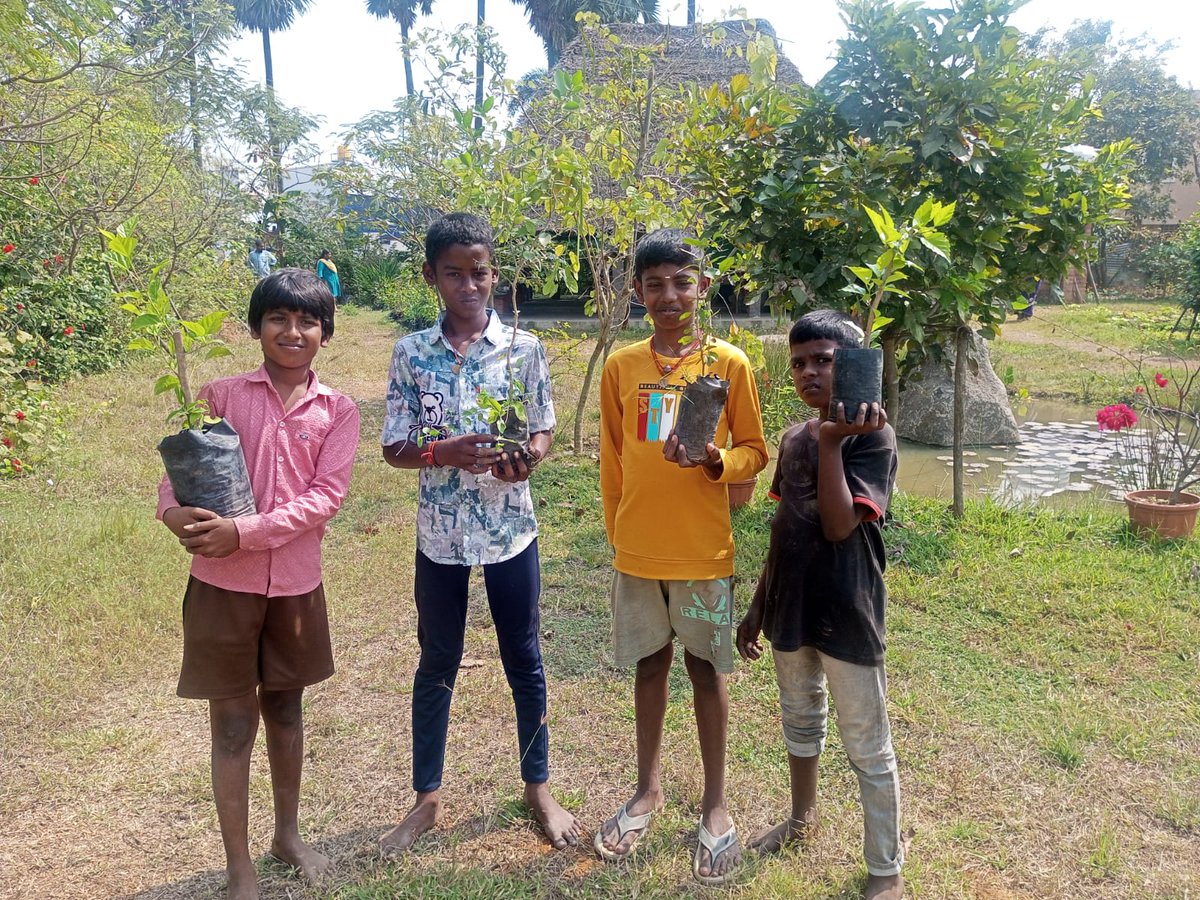 Promoting Green Cover 
At Nanneer Park, our nursery nurtures native plants for a greener tomorrow! With support from <a href="/TataComm/">tatacomm</a>, we distributed 620+ saplings to schools &amp; communities—boosting biodiversity, afforestation &amp; awareness. 
#GreenCover #EcoAction #CSR