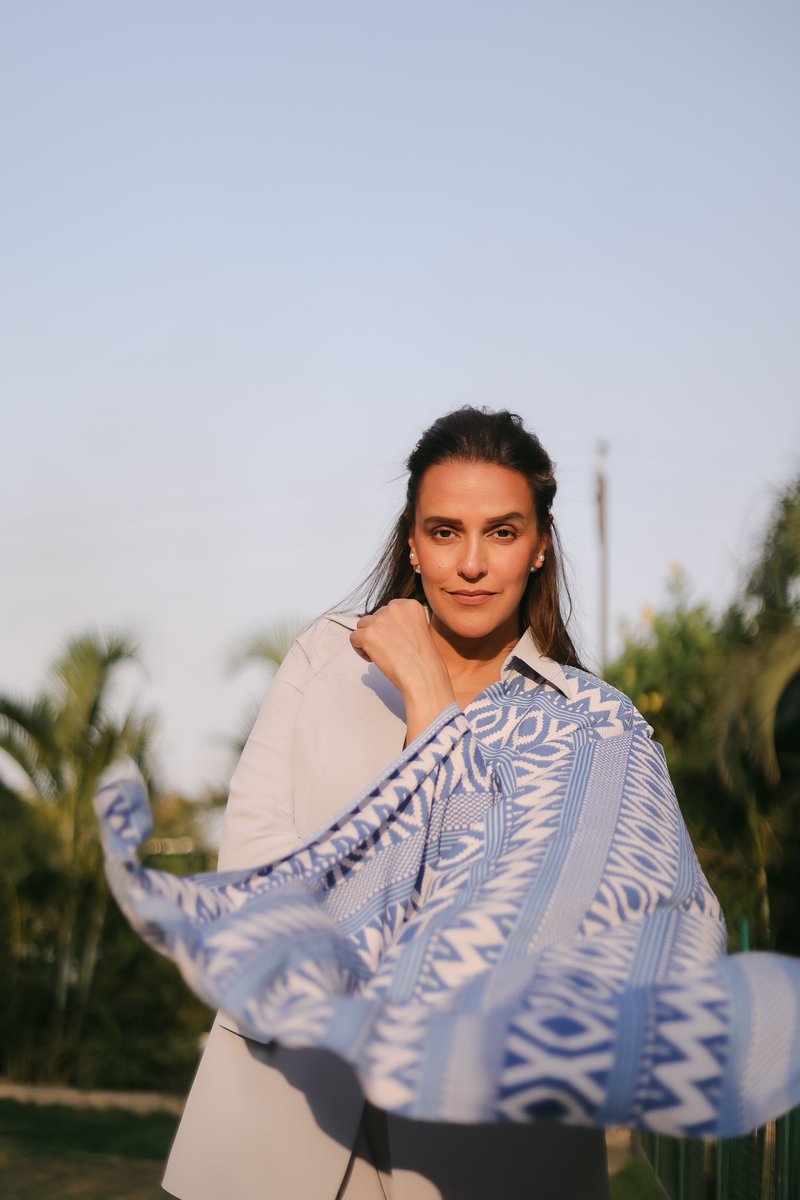 NehaDhupia's tweet image. Thank you for the love and fresh air #Indore #ficciflo … promise to be back for more 🤍 🤍 

( Also the last image is proof , that i left my sunglasses 🕶️ on the plane ✈️🥹 👉 #notpleased … milengay toh wapis kar dena 😂😎)