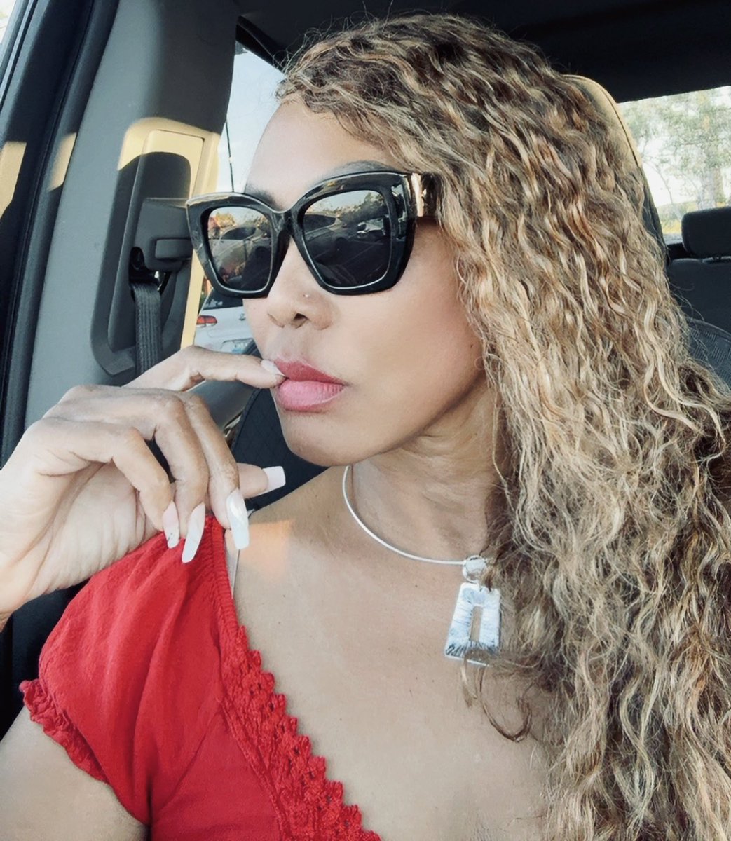 ReinaMorenaDel's tweet image. Who is ready for a vacation? ✈️
#worldtraveler
#bossmentality 
#QueensLeague 
#SouthAmerica