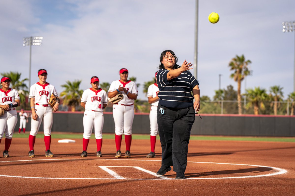 UNLVSoftball's tweet photo. Today’s game was our Child Abuse Awareness game and we had the honor of having Michelle Saldivar with Prevent Child Abuse Nevada throw out our ceremonial first pitch! 🩵 https://t.co/pZn8ex1s4r