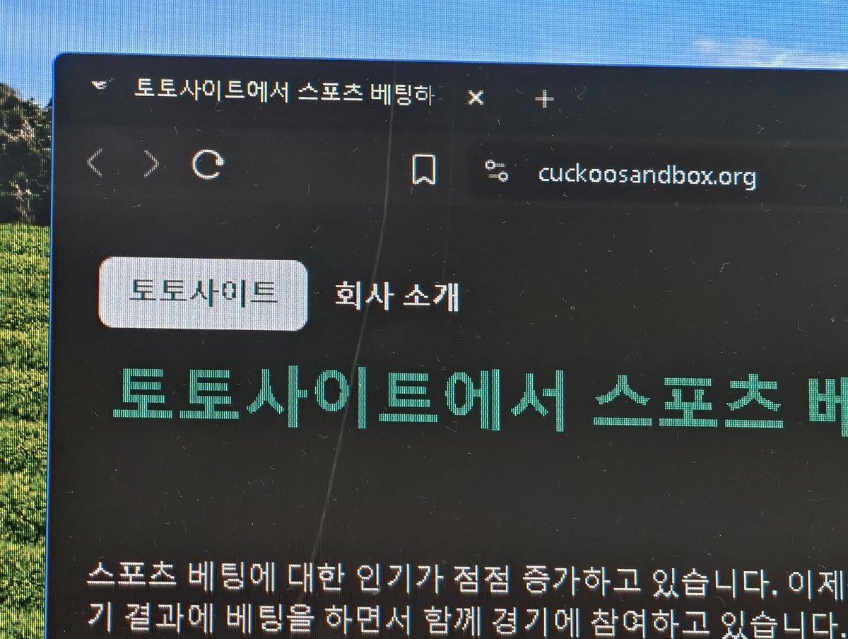 Some one is taking advantage of this previous useful domain name.