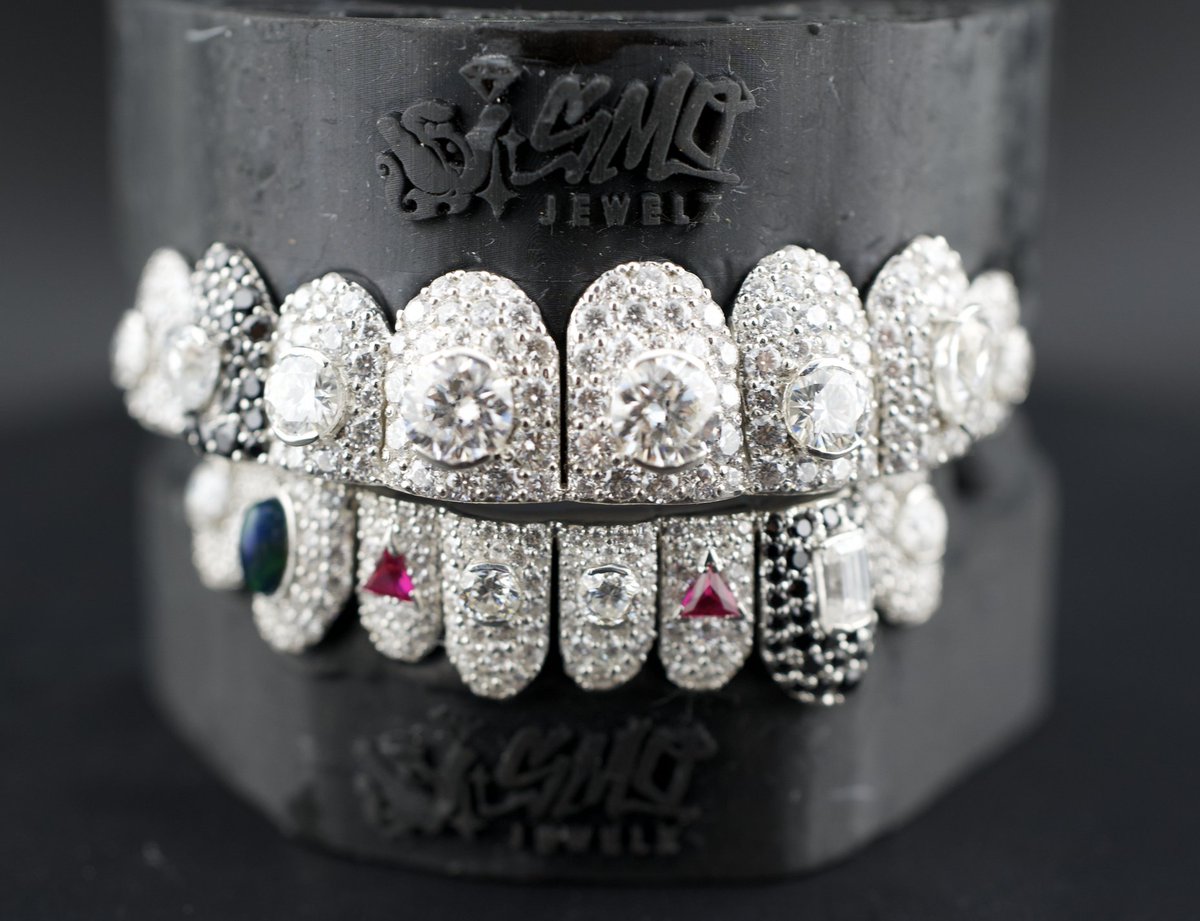 smojewelz's tweet photo. New Collection: Custom Grillz with VVS+ Diamonds 🔥
1. Gold Grillz with VVS+ Diamonds
2. White Gold Grillz with VVS+ Diamonds and Ruby Accents
3. Gold Grillz with Micro-Pavé Diamonds
4. Opal Dream Grillz
#CustomGrill #smojewlez #Diamonds https://t.co/Sg0wlBEGlt