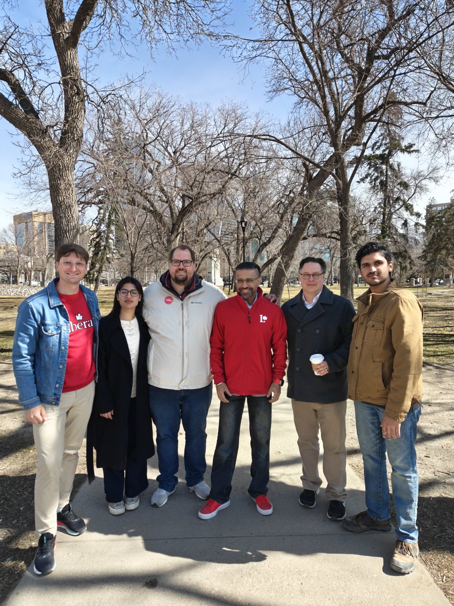 Sachitmehra's tweet photo. Un grand merci à toute l’équipe #saskatchewan pour cette visite et cette discussion incroyables! Au plaisir de vous voir bientôt! @JeffWaltersSask @MacHirdRL #rahima #Aziz #Chris #lukeguimond @klenkm1
A huge thanks to the whole #saskatchewan team for an amazing visit and talk! Looking forward to seeing you all soon!
