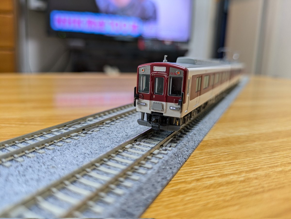 rkinsight8000's tweet photo. GM製品を加工し近鉄1233系のVE38(車体更新後)を製作
前面ライトと転落防止幌は河内モデルさんのパーツを使用
側面窓にはクリアグリーンをガラスパーツに塗装しました
残りは行先表示LEDが表現出来れば完成です

＃グリーンマックス
#河内モデル https://t.co/lZg1FbROLj