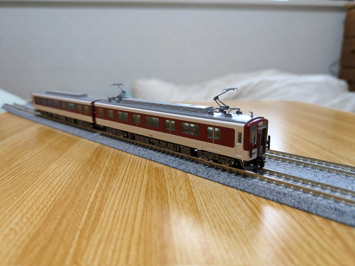 rkinsight8000's tweet photo. GM製品を加工し近鉄1233系のVE38(車体更新後)を製作
前面ライトと転落防止幌は河内モデルさんのパーツを使用
側面窓にはクリアグリーンをガラスパーツに塗装しました
残りは行先表示LEDが表現出来れば完成です

＃グリーンマックス
#河内モデル https://t.co/lZg1FbROLj