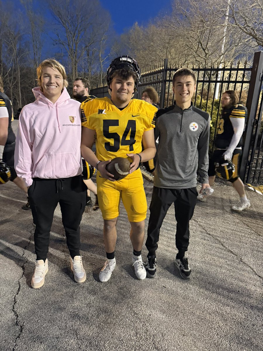 Spring game! 🖤💛