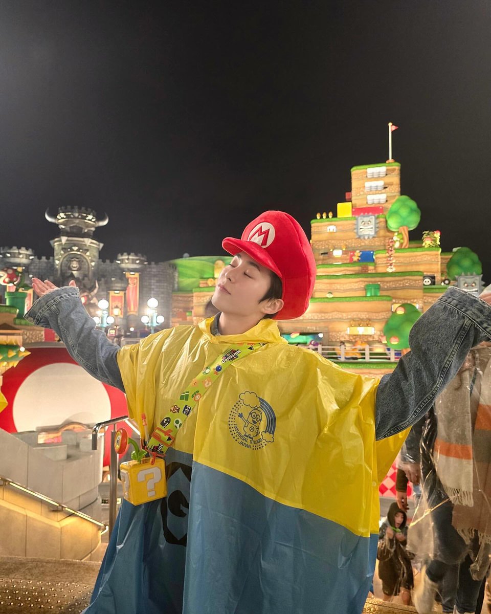 knockknock0408's tweet photo. XIUMIN ins : Xiuper Mario ✊🌟🍄 https://t.co/ZrgQDtiMTP