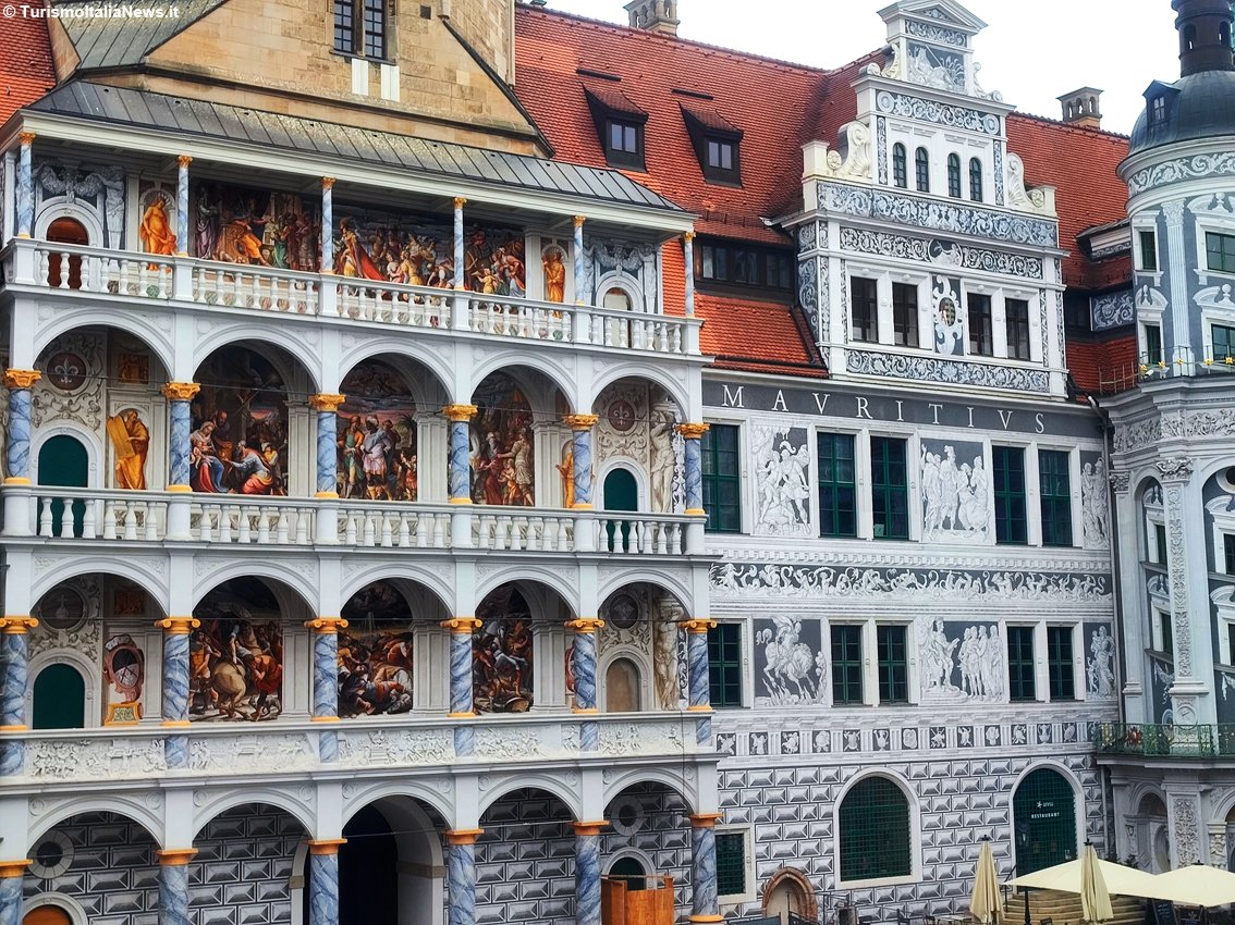 TurismoItaliaNw's tweet photo. Germania, ecco l’araba fenice d’Europa: Dresda racconta una storia di rinascita e di bellezza ritrovata. Ecco perché venire a vederla
Leggi la notizia https://t.co/fk1I3YkHm4
#dresda #turismo #germany #germanytourism #Sassonia #visitdresden @GermanyTourism @stadt_dresden https://t.co/Axfa0FAgIy