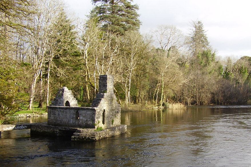 lorraineelizab6's tweet image. 17 April: St Lóchéne of Cunga/#Cong, Co #Mayo. Powerful under O'Connor kings of Connacht &amp;amp; then Ireland. Founded 7th C by St Féchín/Mo-Ecca. 12th C Cross of Cong believed to enshrine relic of True Cross. Made for King of Connacht &amp;amp; High King. In @NMIreland megalithicireland.com/Cong%20Abbey,%…