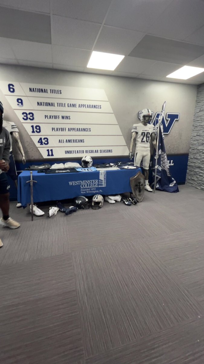 kodyk_13's tweet photo. Thank you @CoachMundis for the invite! Had an amazing time and enjoyed the hospitality can’t wait to be back. https://t.co/U9ljn7O9UW