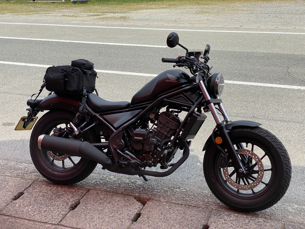 コレに乗ってます。 Eクラッチ搭載車！ 簡単に言うと 250ccクルーザー