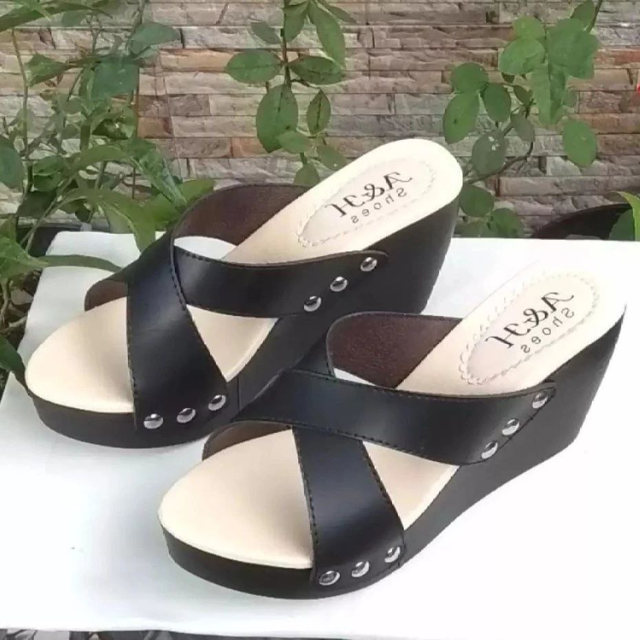stevenanthoni18's tweet photo. Harga Rp 85.000

Pengiriman : Bogor
 
https://t.co/W74TupzA7X (Steven)

Sandal Wanita Wedges Motif Kokop
Real Pict 
Bahan : Kulit sintetis 
Anti Slip &amp; Nyaman di Pakai, tampilan cantik, elegant &amp; best quality.
Warna : Krem, hitam
Size : 36, 37, 38, 39, 40.

Yuk di order guys https://t.co/JuudL8fK9l