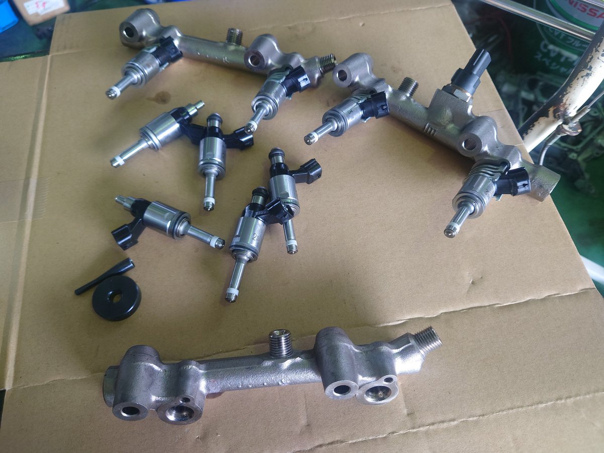 yonsama800's tweet image. 今日はインジェクターシールを交換するだけの簡単なお仕事です。
#zn6
#zc6
#fa20