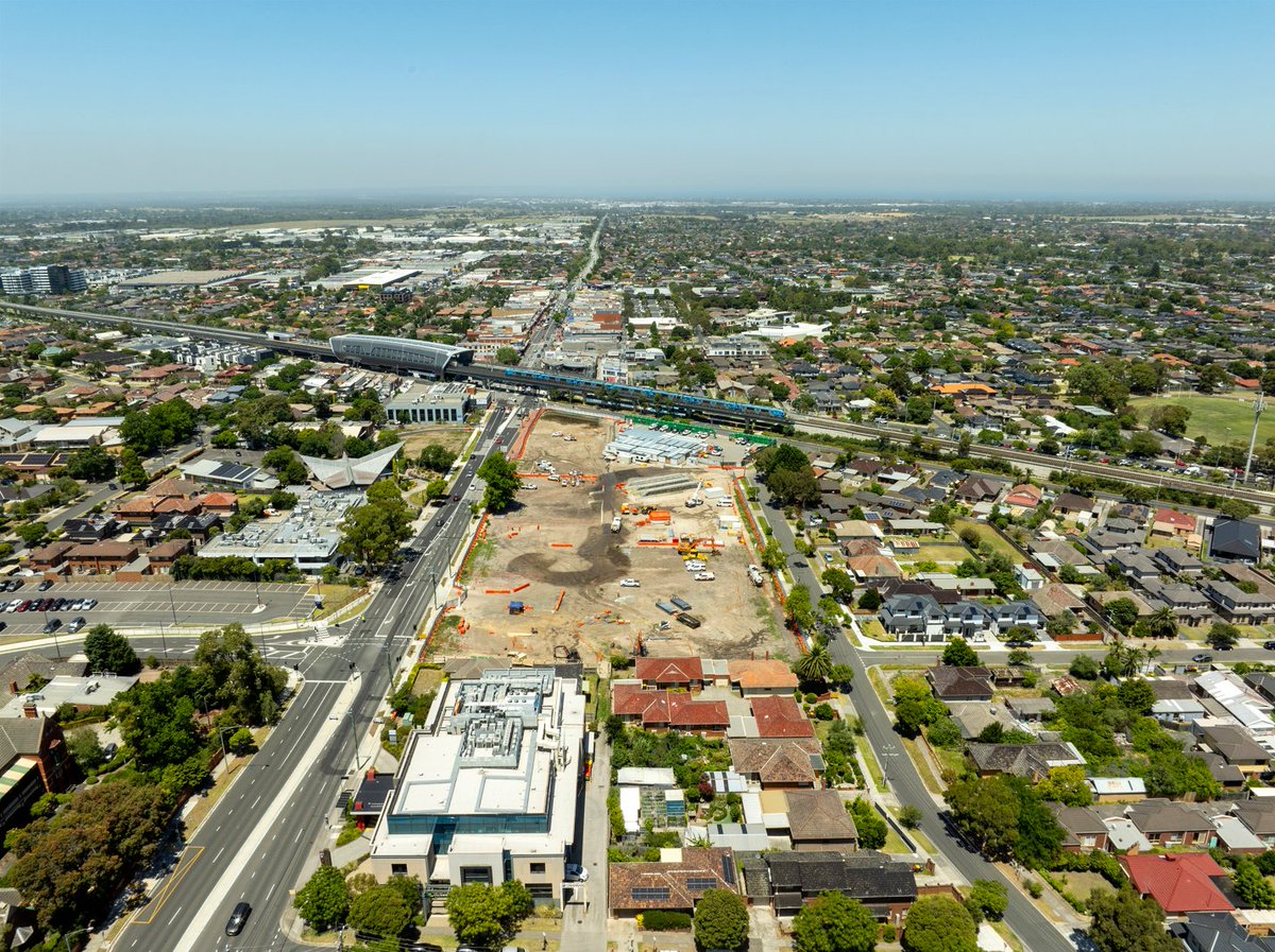 Suburban Rail Loop tweet media